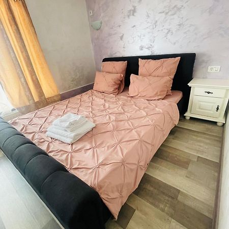 Urban Suites Iasi Ngoại thất bức ảnh