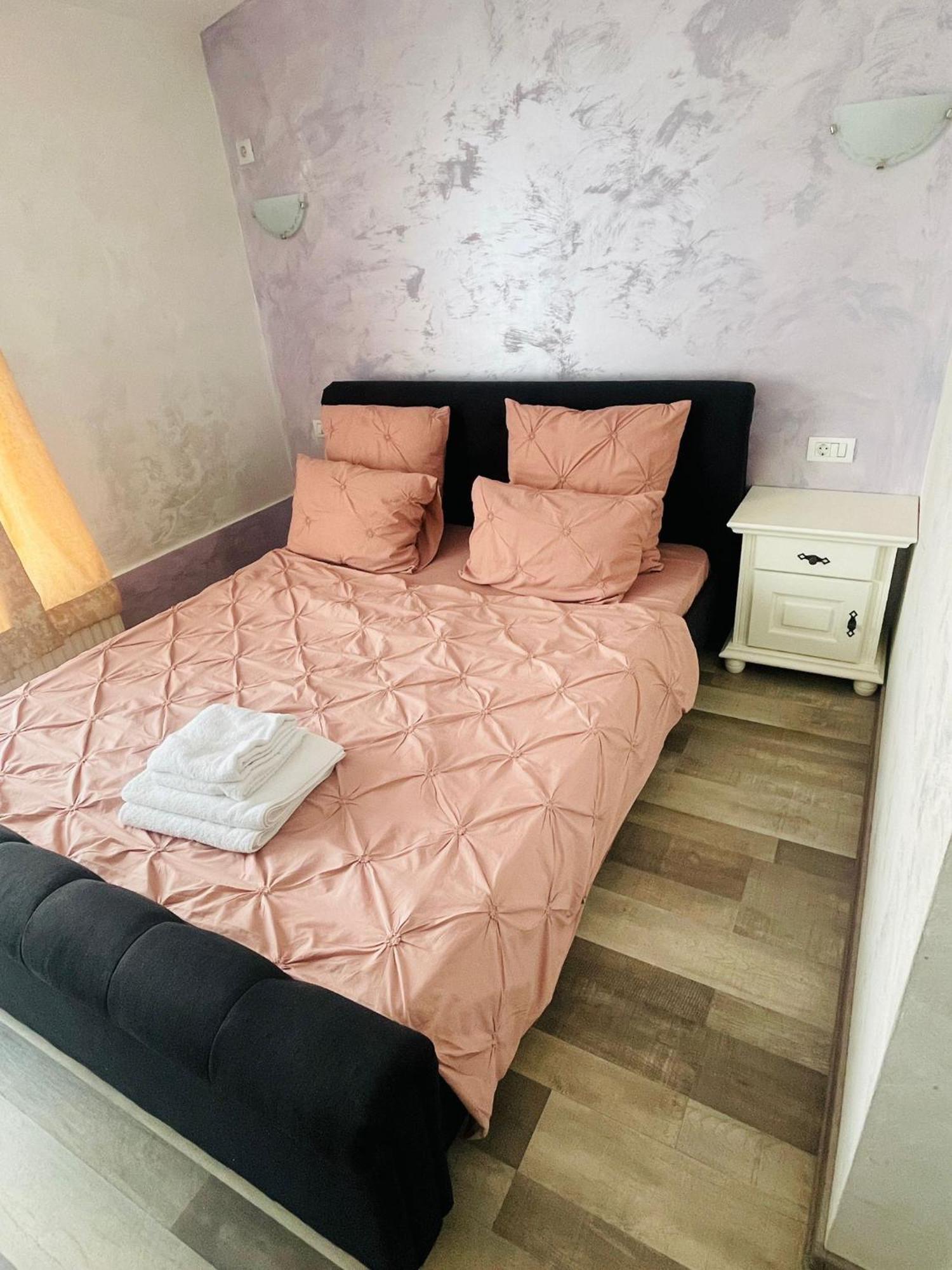 Urban Suites Iasi Ngoại thất bức ảnh